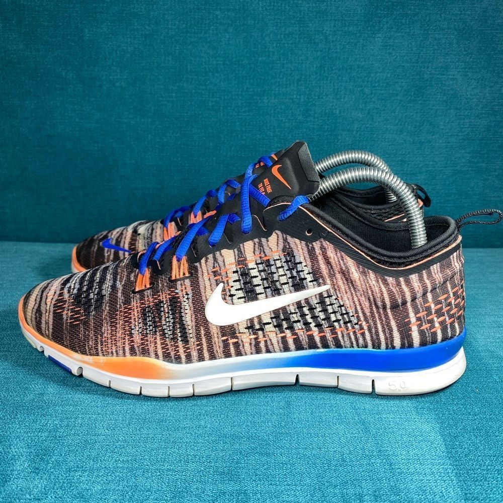 Size 9 - Women’s Nike Free TR 5.0 multicolor Running Shoes
